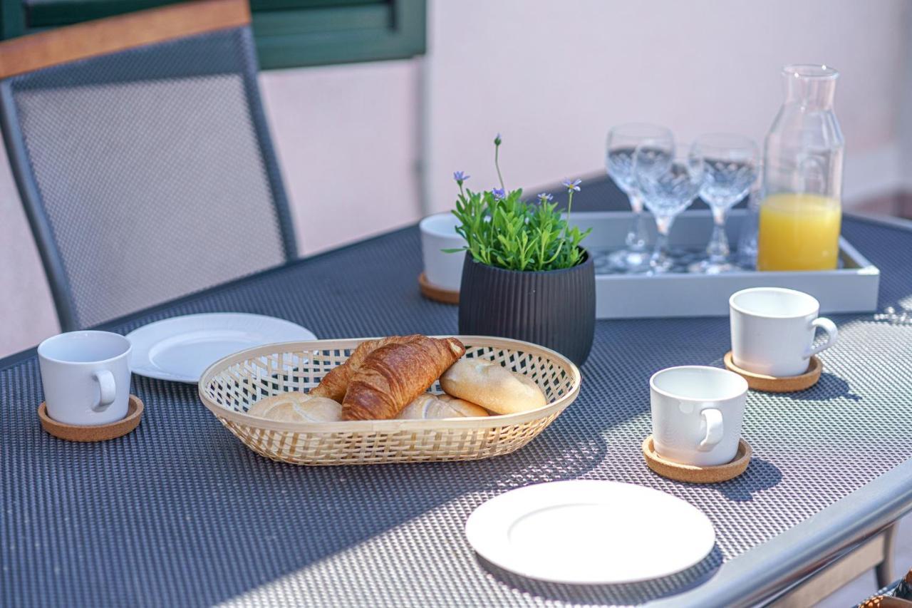 Family Petrov Apartments Vodice Exterior photo