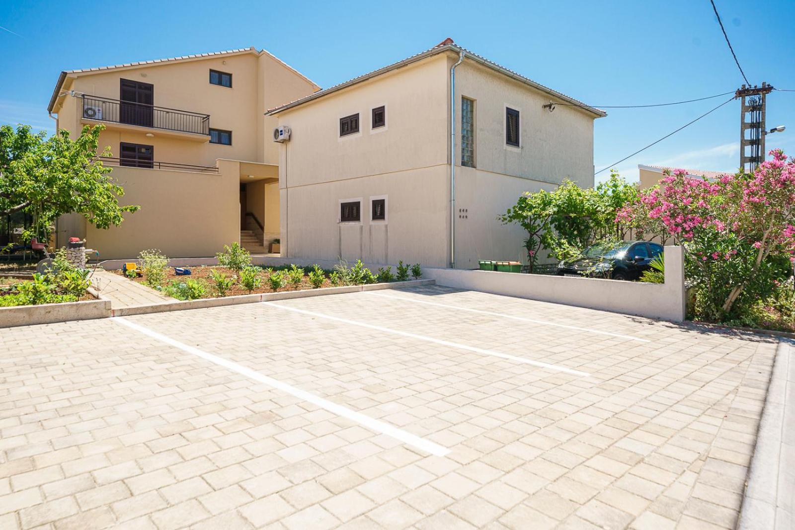 Family Petrov Apartments Vodice Exterior photo